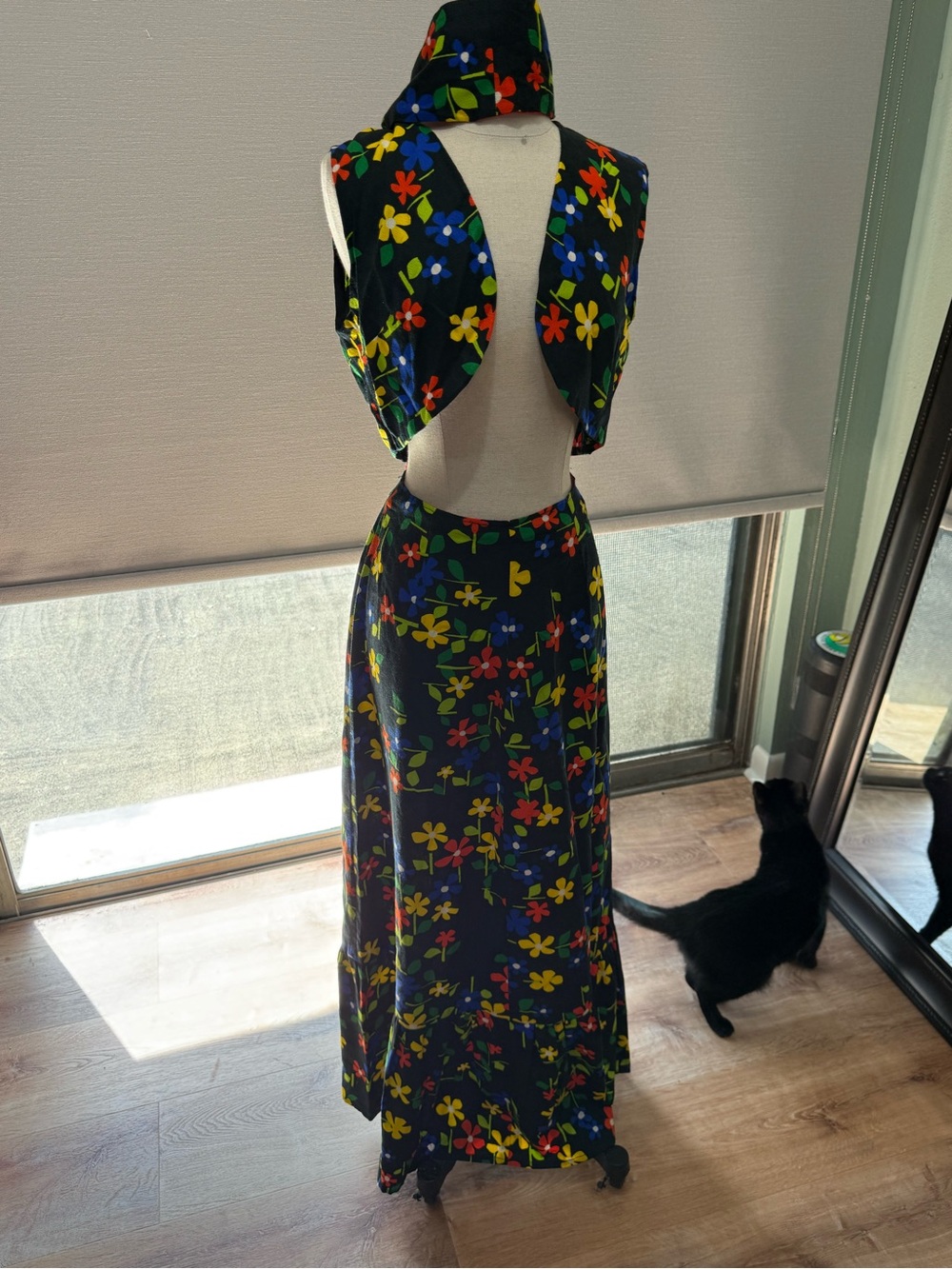 Vintage 70s flower power skirt, vest & headband